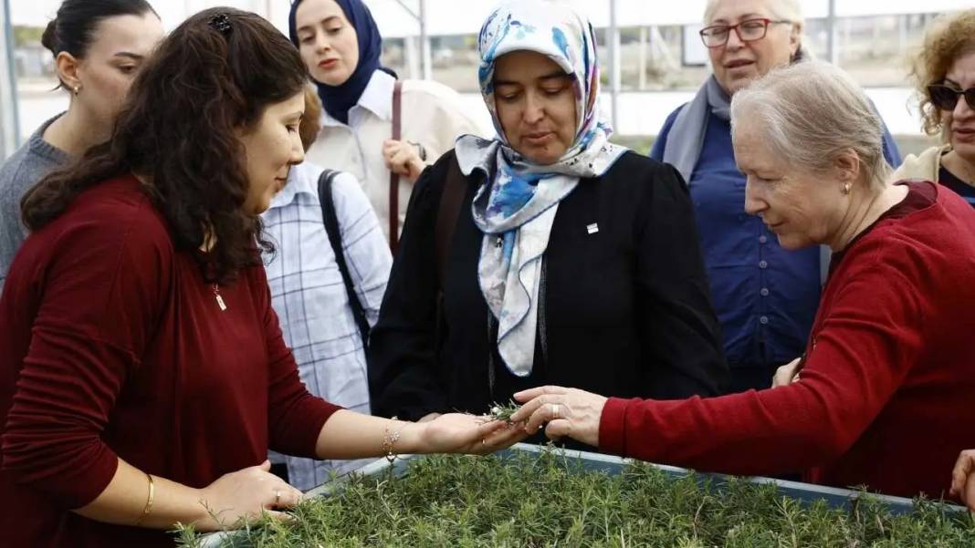 ATASEM’de Toprakla Buluşan Kursiyerler Teoriden Pratiğe Uzanıyor! 1